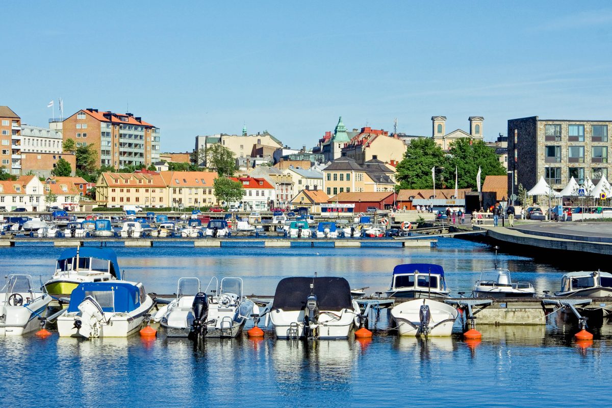 Der Marinehafen von Karlskrona, Schweden zählt seit 1998 zum Weltkulturerbe der UNESCO - © Alexander Erdbeer/Shutterstock