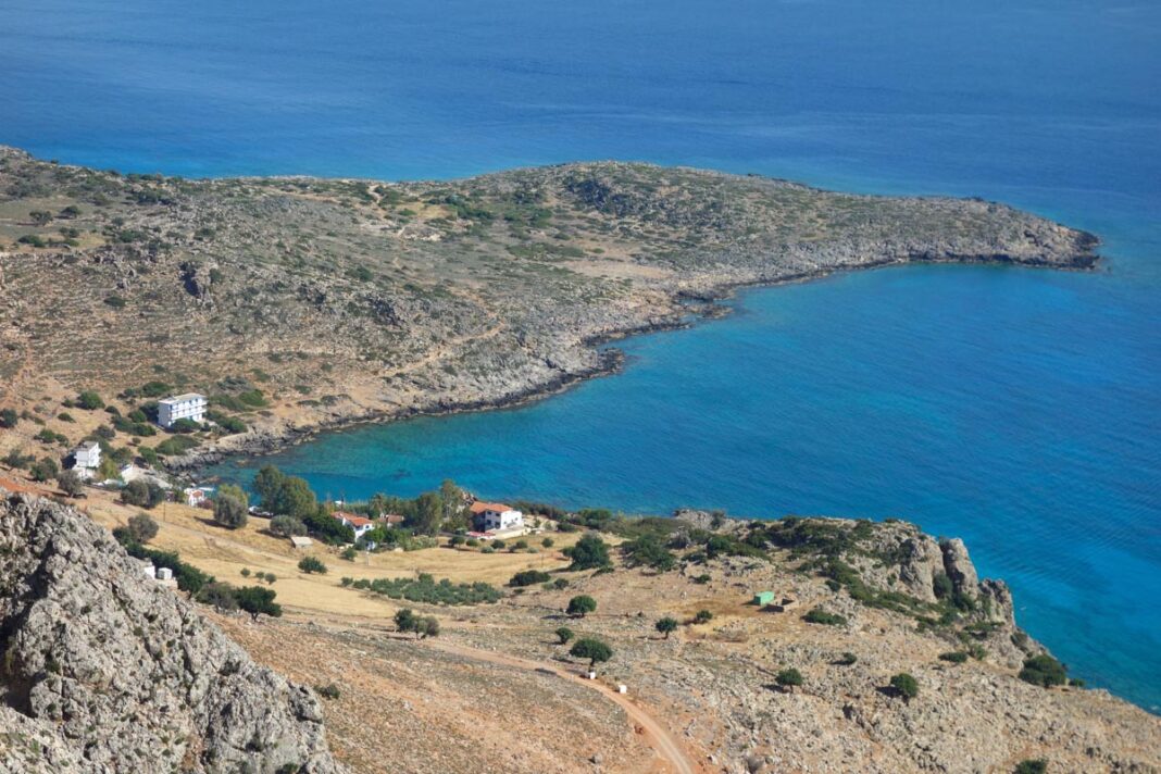Im geruhsamen Finix an der westlichen Südküste von Kreta, Griechenland, ist Massentourismus noch ein Fremdwort - © FRASHO / franks-travelbox