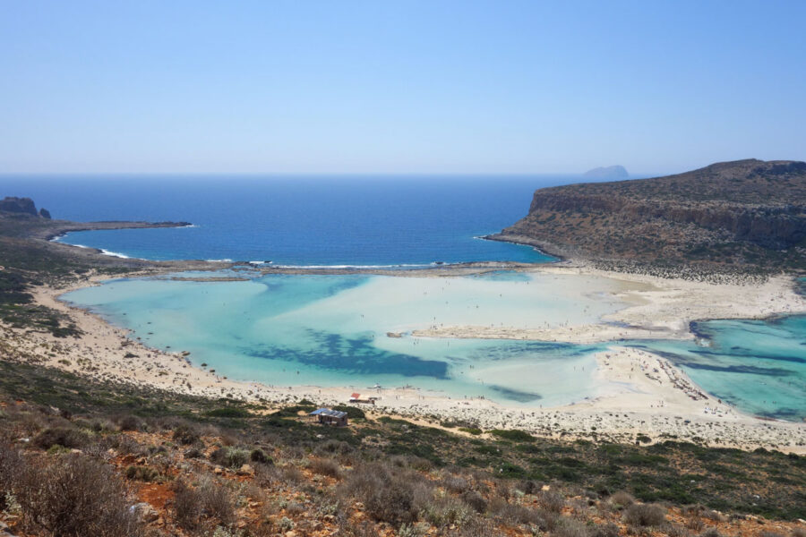 Entlang der felsigen Ufer außerhalb der Lagune von Balos ist das Wasser tiefer und kühler und perfekt für Tauchen und Schnorcheln auf Kreta, Griechenland - © FRASHO / franks-travelbox