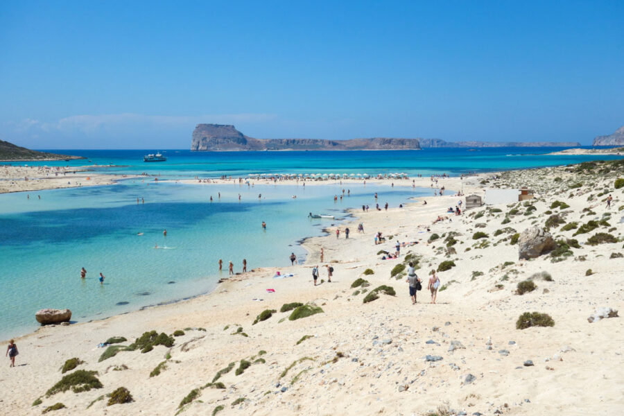 Als Natura-2000-Gebiet steht die Lagune von Balos im Westen von Kreta, Griechenland, unter Naturschutz und bewahrt damit ihre unbebaute Ursprünglichkeit - © FRASHO / franks-travelbox