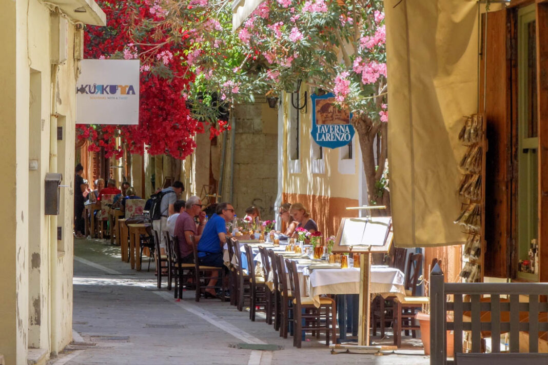 Neben Chania zählt Rethymnon zu den schönsten Städten im Westen von Kreta, Griechenland - © FRASHO / franks-travelbox