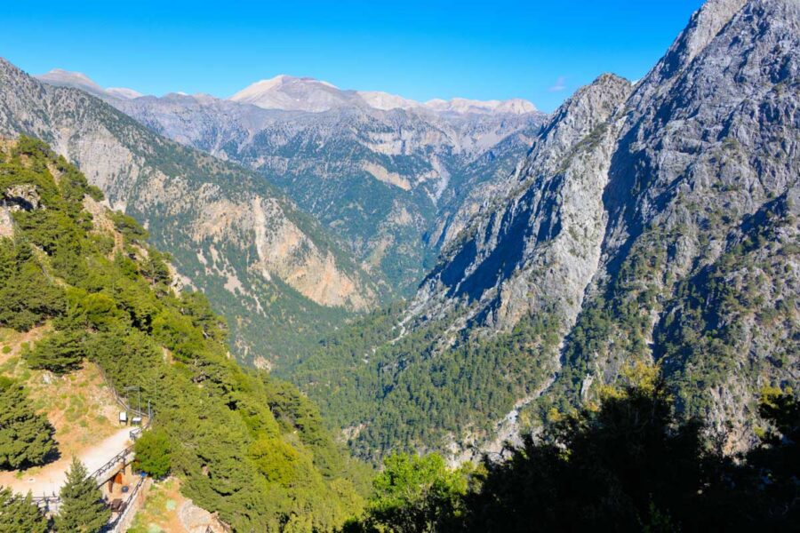 Die Samaria-Schlucht kann von der Mitte der Insel Kreta bis zum Libyischen Meer durchwandert werden, Griechenland - © FRASHO / franks-travelbox