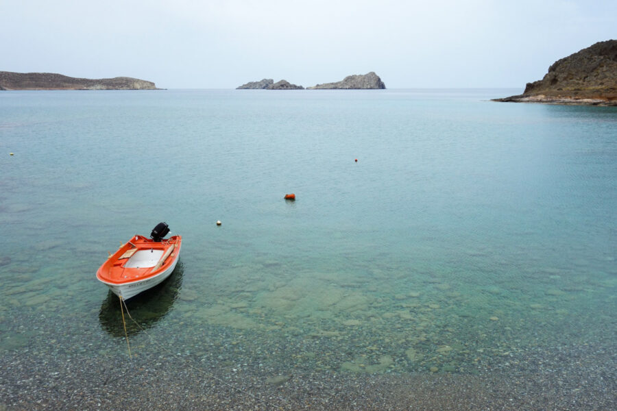 Rund um Xerokambos im Südosten von Kreta, Griechenland, sind alle Arten von Stränden zu finden, von Kies über Sand bis sogar Ton - © FRASHO / franks-travelbox