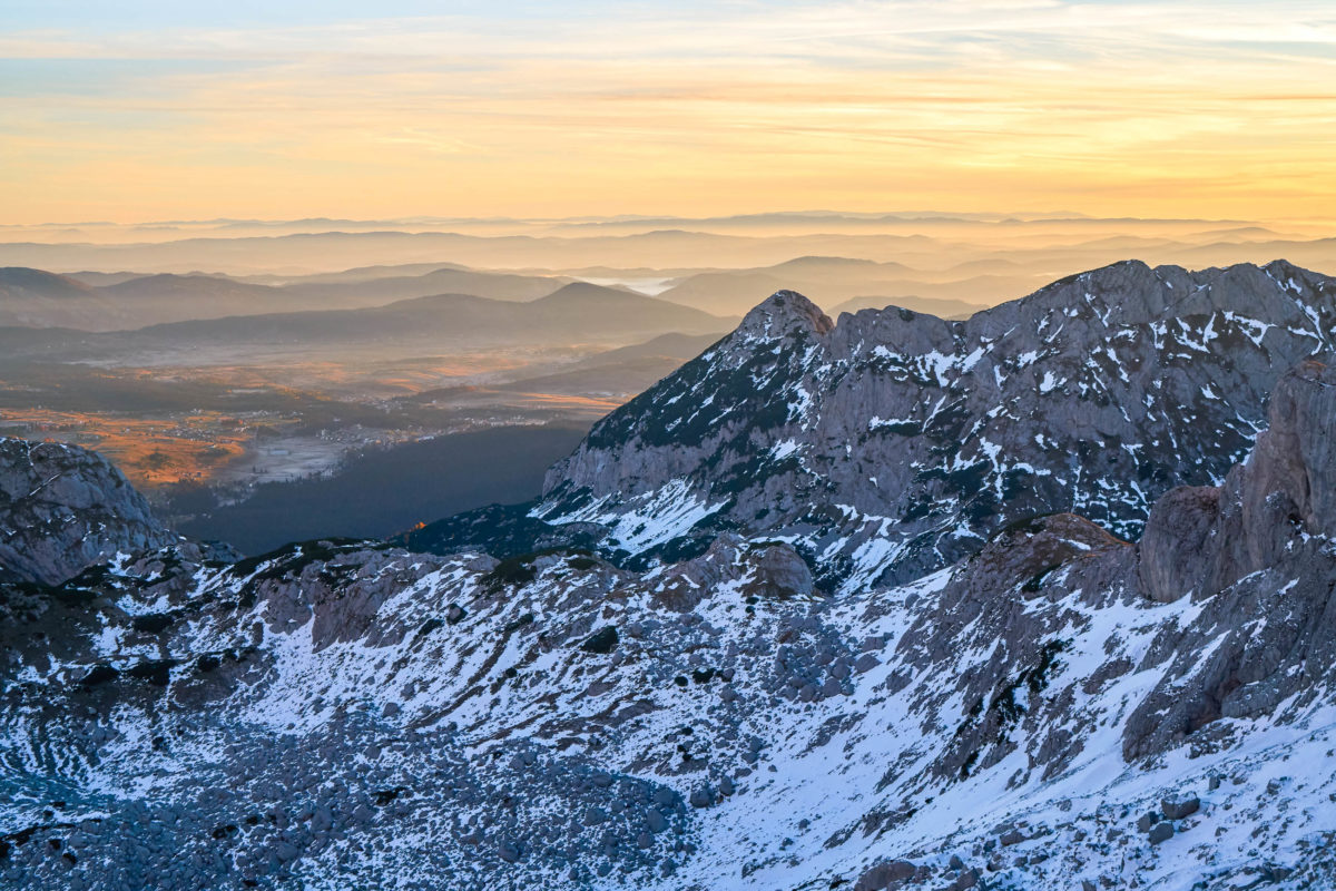 Der 2.523m hohe Bobotov Kuk gilt als Dach von Montenegro und die Königsdisziplin der montenegrinischen Bergtouren - © Inna Gritsinova / Shutterstock