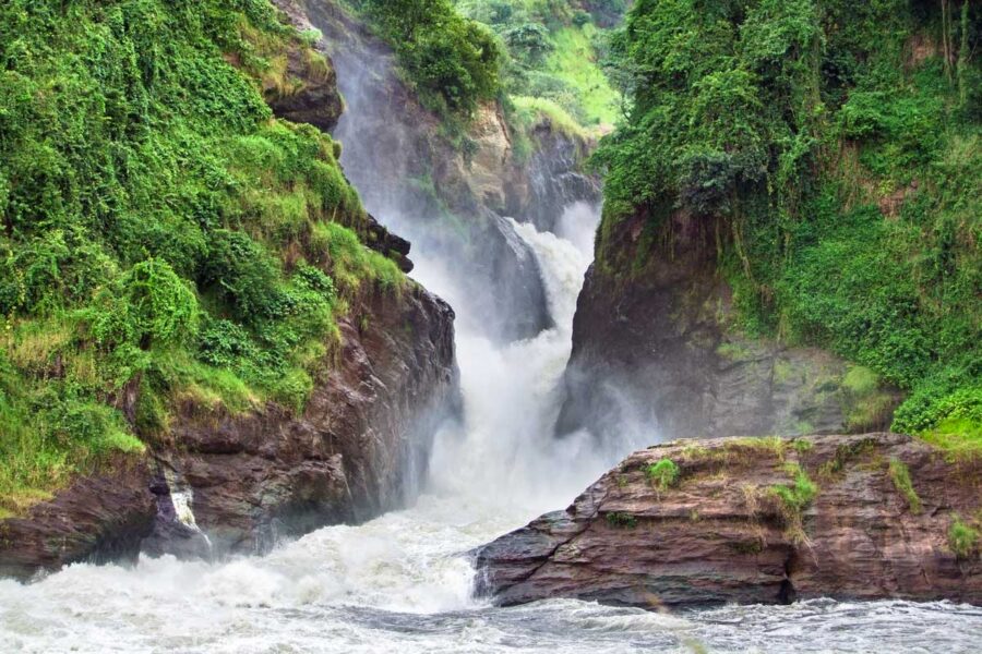 Die Hauptattraktion des Murchison Falls Nationalpark sind die beeindruckenden Wasserfälle, die dem Nationalpark auch seinen Namen gaben, Uganda - © PRILL Mediendesign / Fotolia
