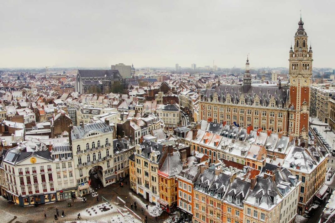 Mit seiner attraktiven Mischung aus flämischer Tradition und französischem Lebensstil lockt das malerische Lille immer mehr Touristen in den hohen Norden Frankreichs - © Michael Vorobiev / Shutterstock
