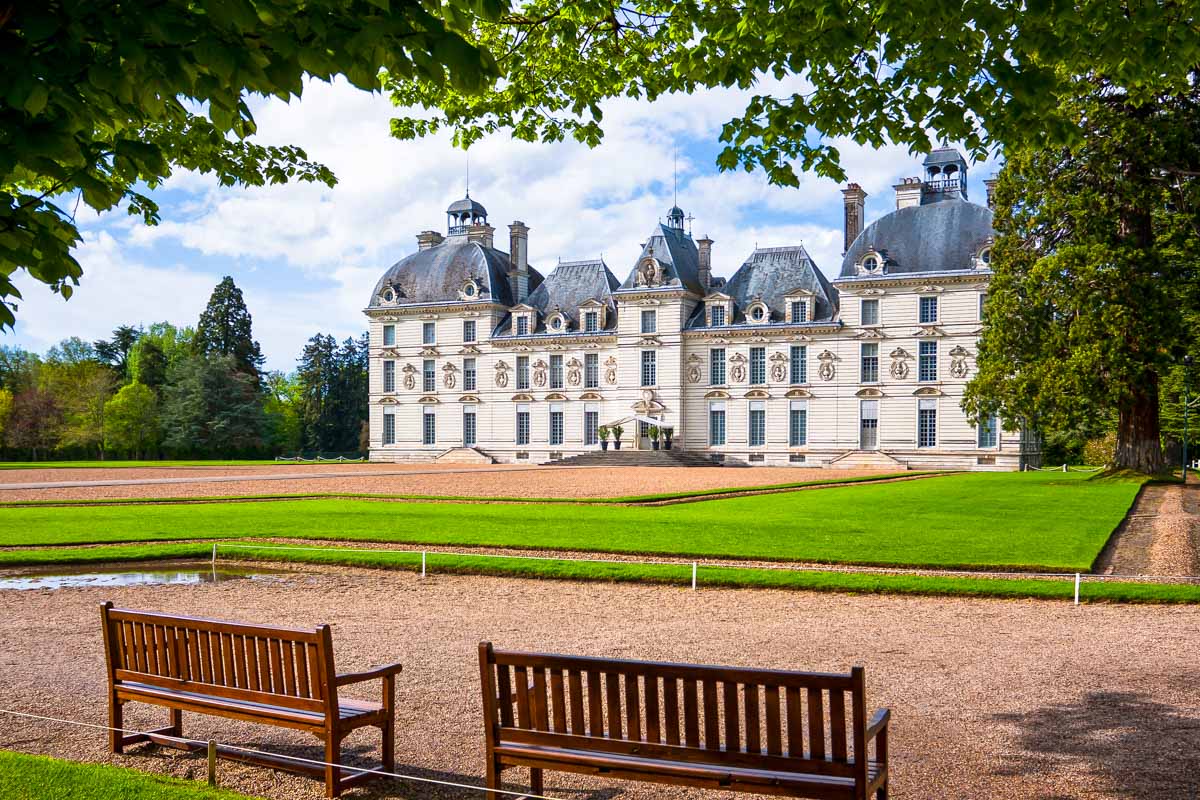 Das Schloss Cheverny ist eines der wenigen Schlösser im Loire-Tal, dessen Baustile nicht vermischt wurden, Frankreich
