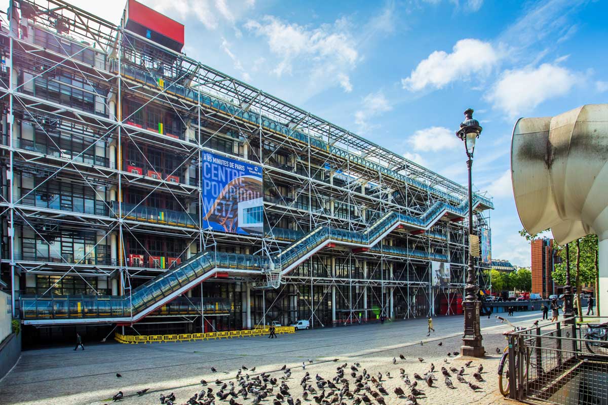 Das Centre Pompidou für zeitgenössische Kunst komplettiert das Pariser Angebot an Kunstgalerien verschiedenster Epochen, Frankreich