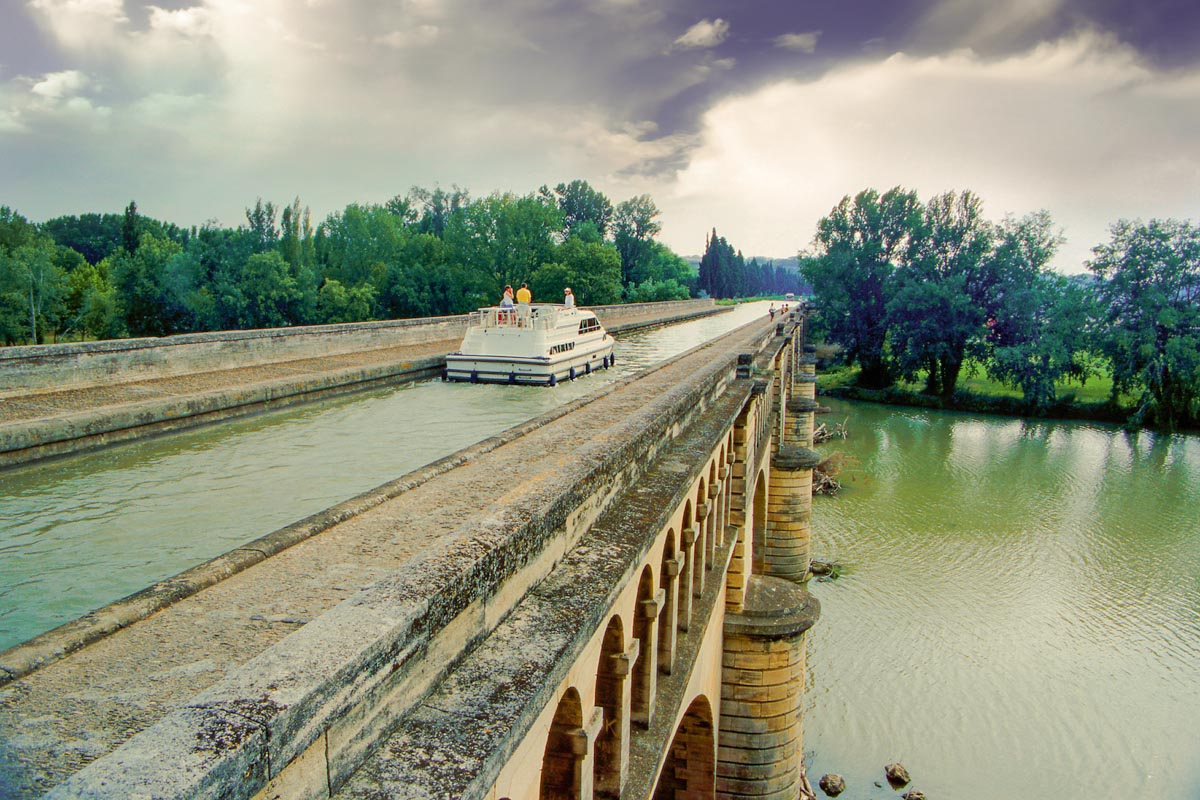 Der Canal du Midi war im 17. Jahrhundert ein monumentales Vorhaben, mit dem Baumeister Pierre-Paul Riquet in die Geschichte einging, Frankreich