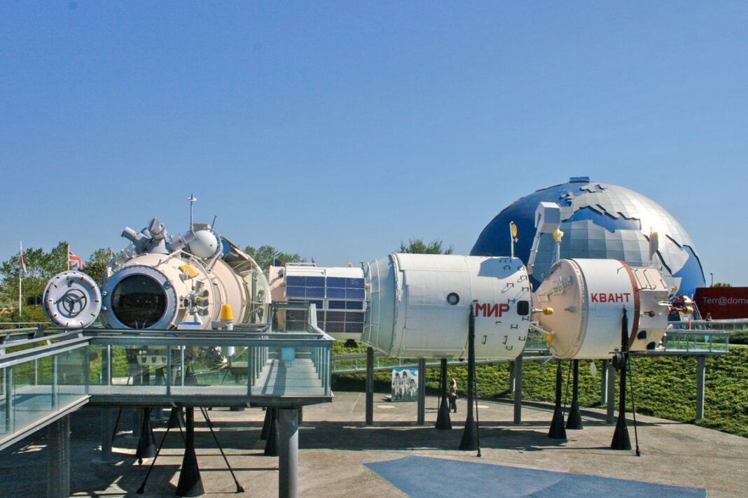 In der Cité de l’espace in Toulouse, Frankreich, tauchen Besucher in die fantastische Wunderwelt des Universums ein - © Mike Peel CC BY-SA4.0/Wiki