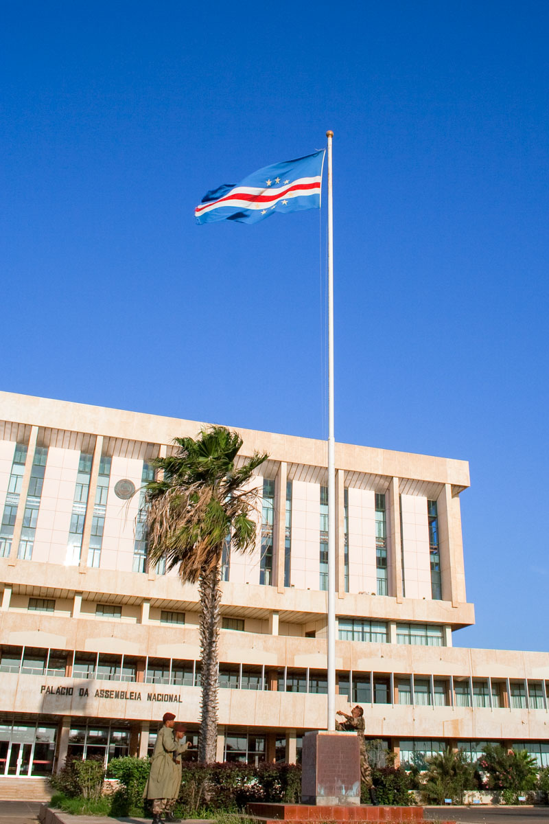 Das Parlamentsgebäude in Praia, der Hauptstadt der Kap Verden, auf der Insel Santiago