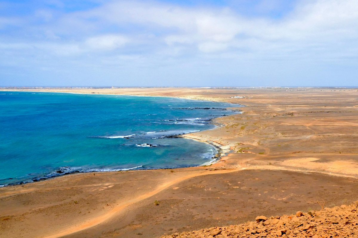 Die Hauptaktivitäten auf der kapverdischen Wüsteninsel Sal beschränken sich auf Faulenzen im Sand, Wassersport und endlose Strandspaziergänge