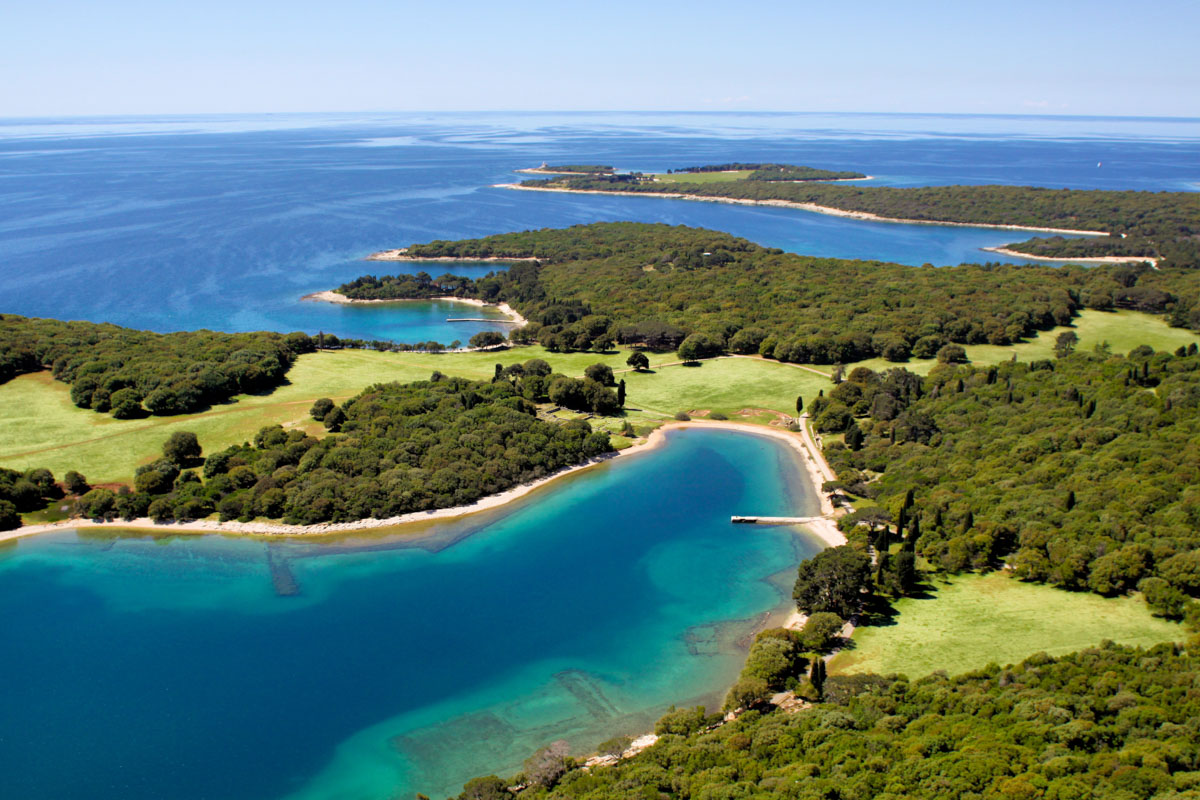 Auf seinen 14 Inseln bietet der Brijuni Nationalpark bei Istrien eine umfassende Flora und Fauna, Kroatien