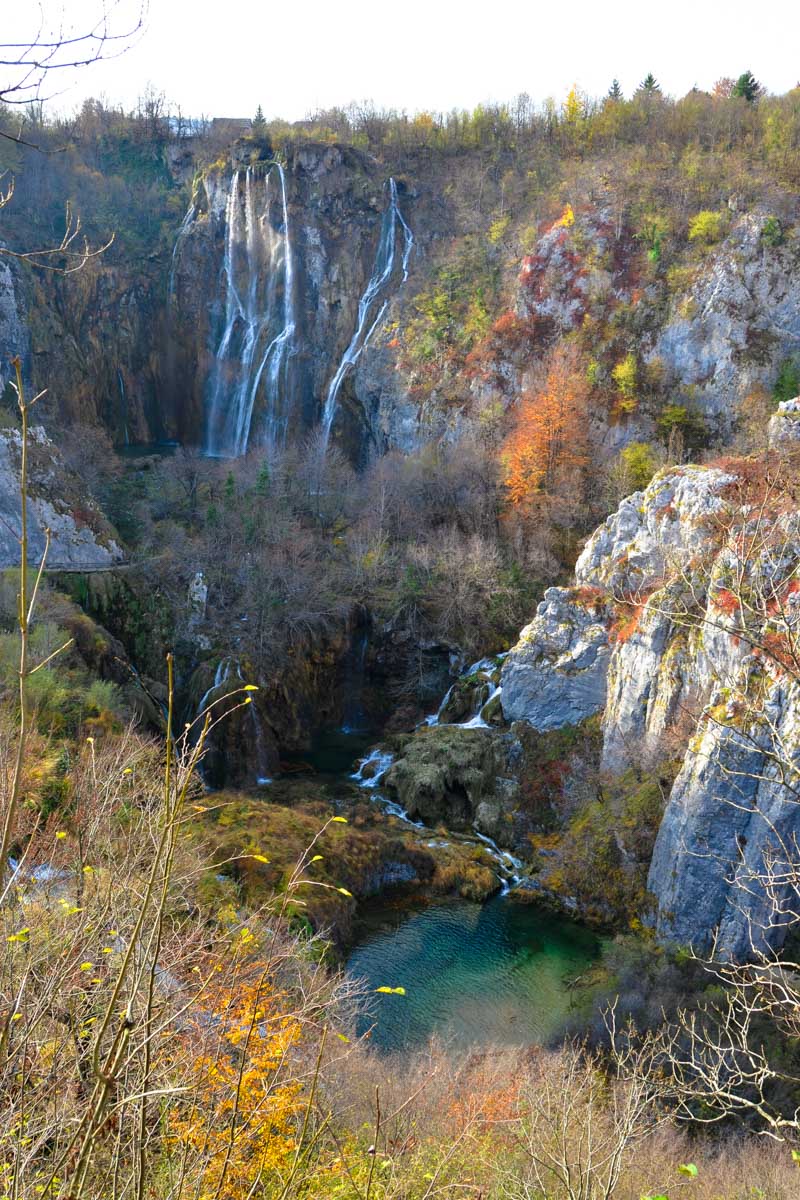 Der höchste Wasserfall Kroatiens, der knapp 80m hohe Veliki slap im Nationalpark Plitvicer Seen