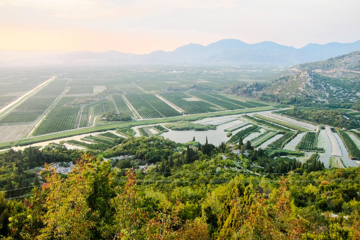 Blick auf das Neretva Delta, ein prachtvolles Naturparadies, das touristisch noch nahezu unerschlossen ist, Kroatien