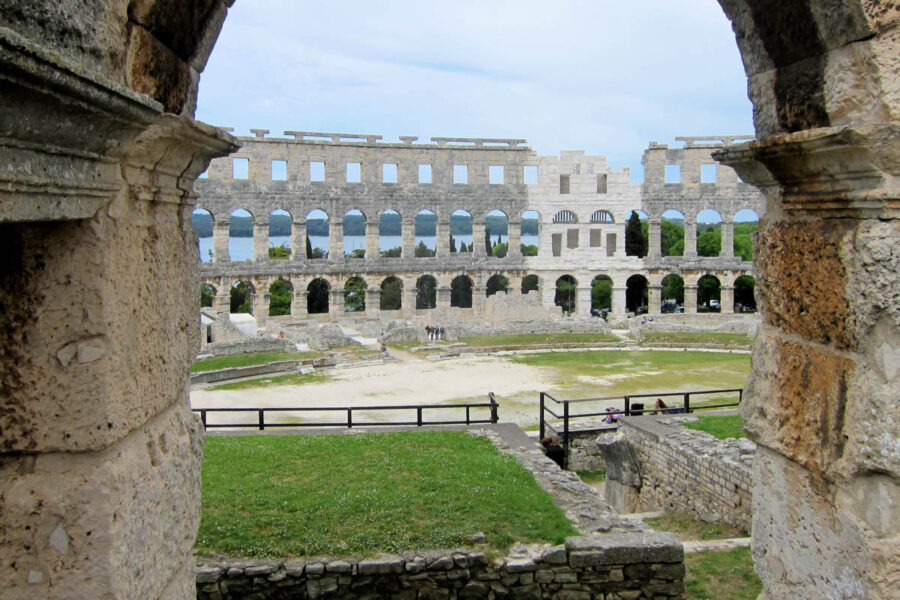 Mit seiner atemberaubenden Kulisse ist das Filmfestival im Amphitheater von Pula eine der attraktivsten Open-Air-Veranstaltungen der Welt, Kroatien - © FRASHO / franks-travelbox