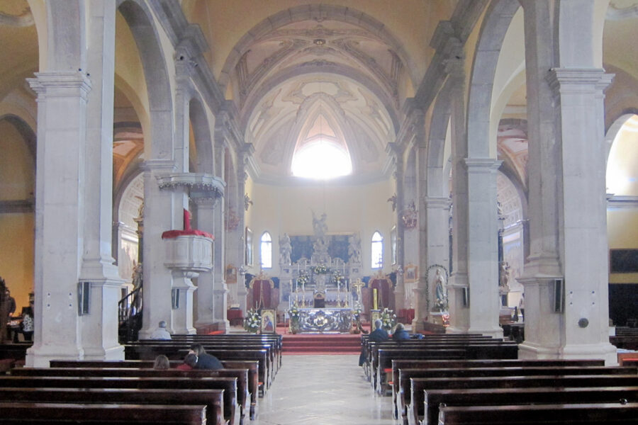 Die markante Kirche Sveti Eufemija in der Altstadt von Rovinj ist der Schutzpatronin der Stadt geweiht, Kroatien - © FRASHO / franks-travelbox