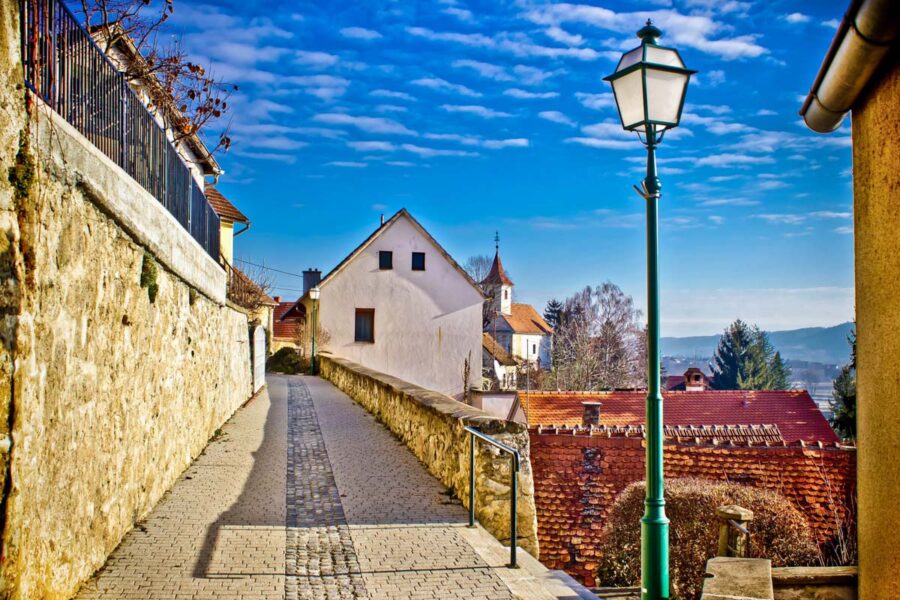 Varaždin, Herz von Kroatiens Norden, hat bis heute das charmante Flair einer mitteleuropäischen Barockstadt bewahrt - © xbrchx / Shutterstock