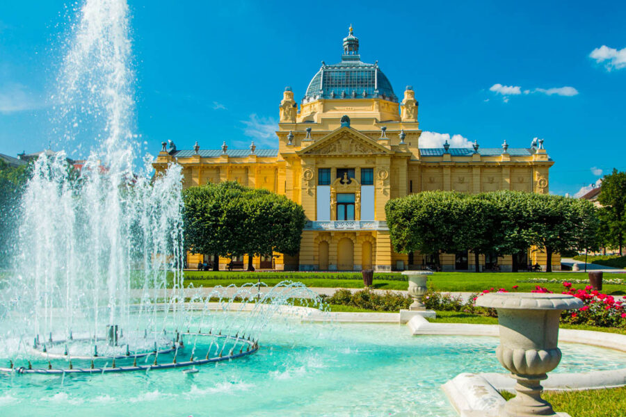 Der prachtvolle Kunstpavillon in Zagreb ist das älteste Kunstmuseum in Kroatien - © iascic / Shutterstock