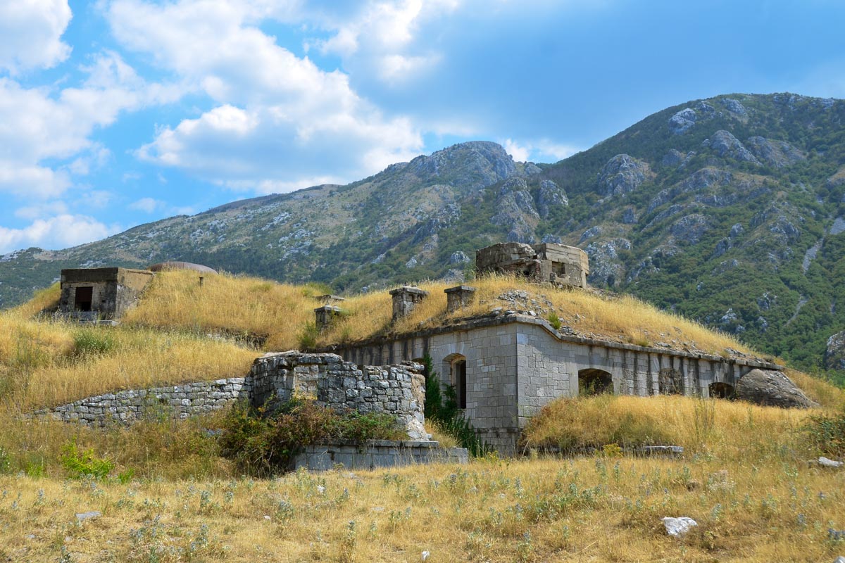 Die Festung Gorazda in Montenegro liegt etwa 3km südlich von Kotor und kann auf eigene Faust besichtigt werden