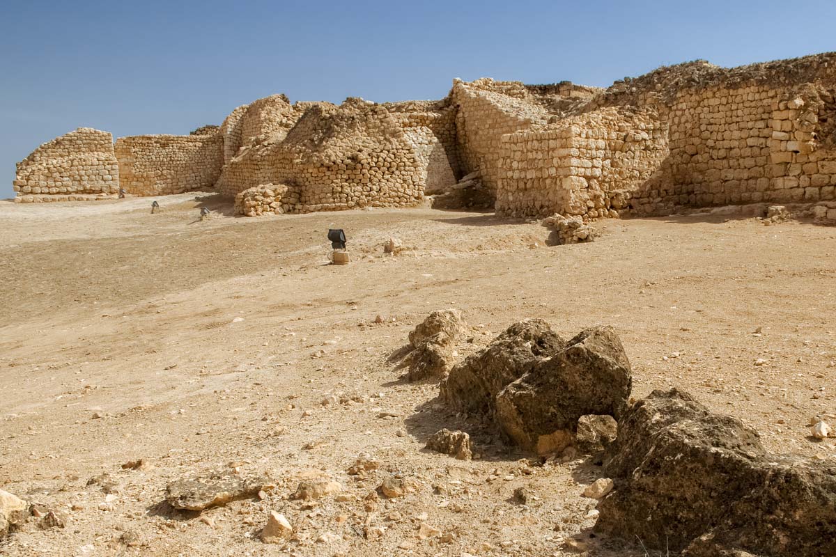Wer die antike Stätte Sumhuram im südlichen Oman besucht, taucht in die vergangene Welt der arabischen Weihrauchstraße ein.