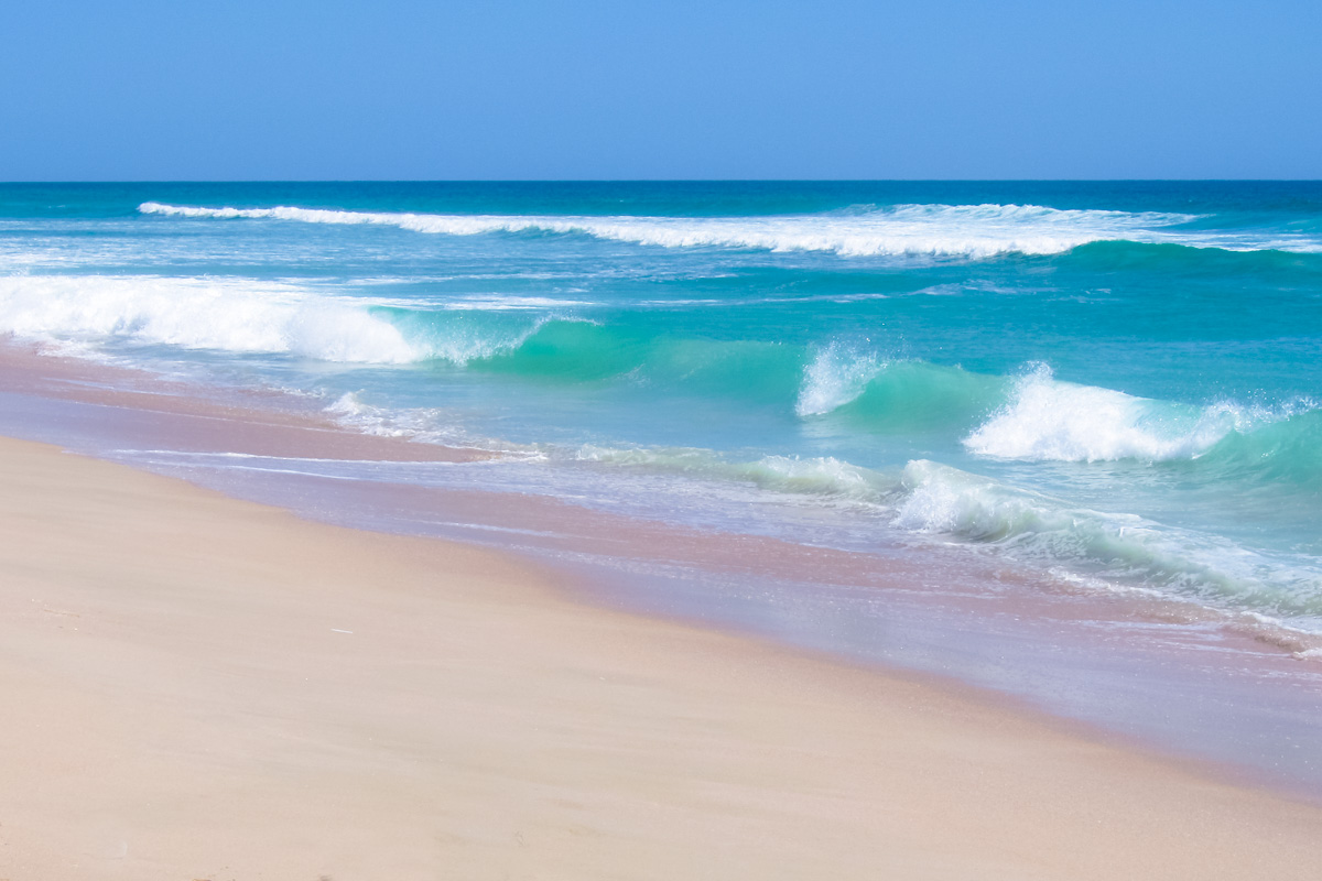 Traumhafter Sandstrand südlich von Sur, Oman