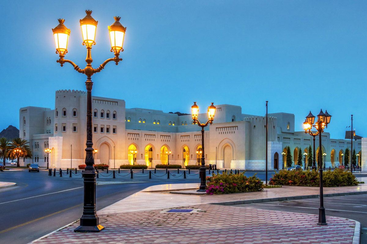 Die Sehenswürdigkeiten der recht überschaubaren Altstadt von Muscat, der Hauptstadt des Oman, werden am besten zu Fuß erkundet