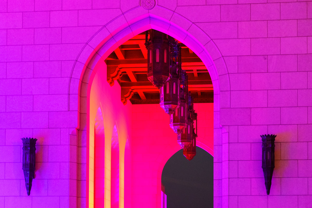 Die Oper von Muscat wurde über einen Zeitraum von vier Jahren vom Architekturbüro Wimberly Allison Tong and Goo geplant, Oman