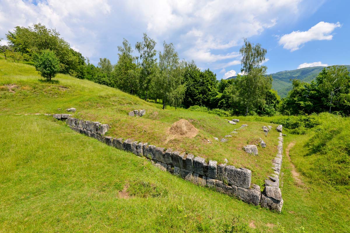 An der Ausgrabungsstätte Costești-Cetățuie im Zentrum von Rumänien thronte einst eine der sechs Daker-Festungen aus dem 1. Jahrhundert vor Christus