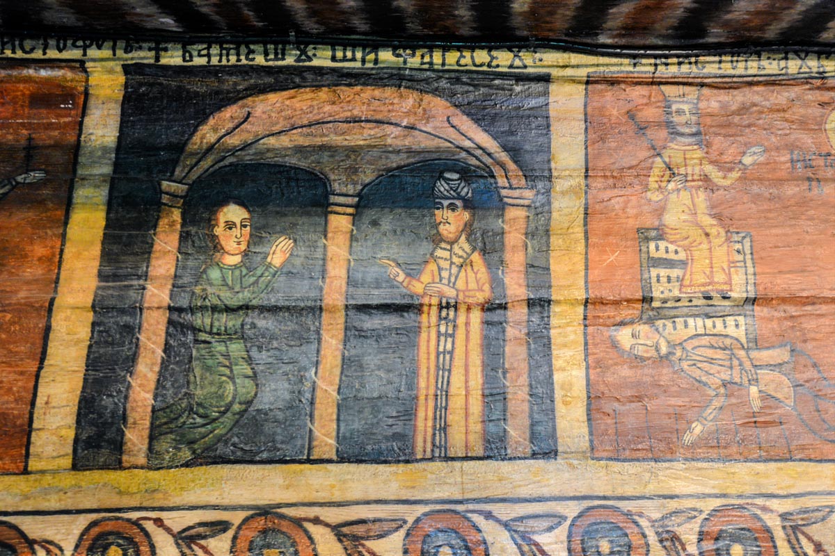 Die Malereien in der Holzkirche von Deseşti, Rumänien, aus dem 18. Jahrhundert sind bis heute erstaunlich gut erhalten