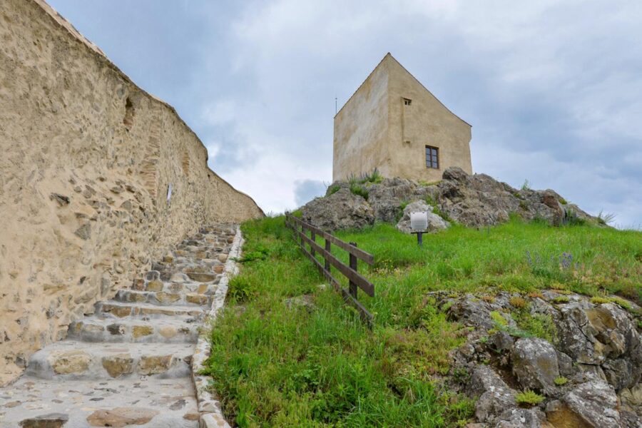 Nach Zerstörungen der Festung von Rupea wurde sie von den Bürgern und Bauern der Region stets wieder aufgebaut, Rumänien - © FRASHO / franks-travelbox