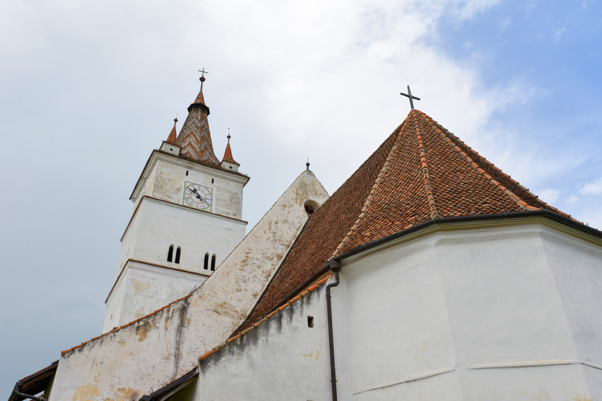 Die Kirchenburg von Hărman wurde 1280 im romanischen Stil errichtet, erhielt in diversen Umbauten jedoch auch zahlreiche gotische Elemente, Rumänien