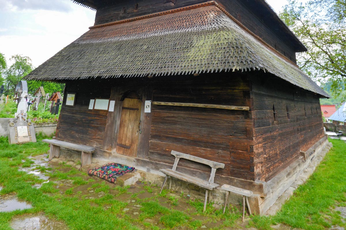 Aufgrund ihrer traditionellen Holzbauweise ist die Kirche von Ieud im Norden Rumäniens von großer historischer Bedeutung